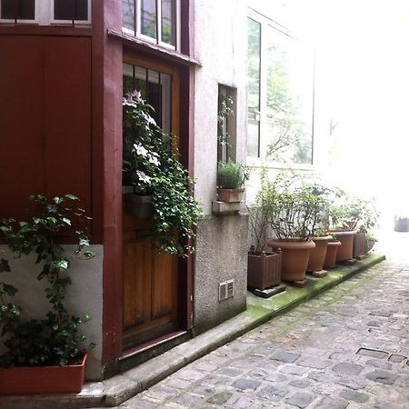 Urban Chic Montmartre Loft Apartment Paris Exterior photo